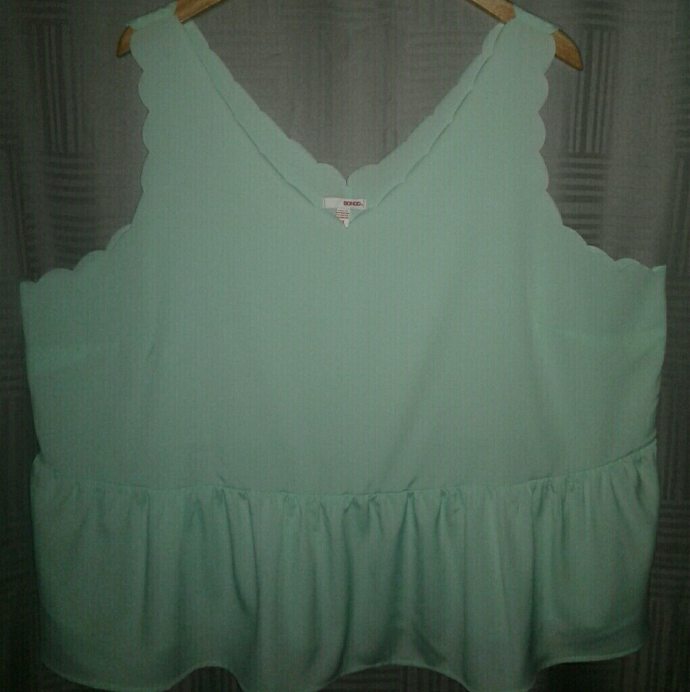 Bongo Mint Green Scalloped Peplum Tank